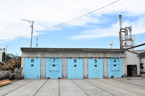 Facilities for drying wood